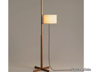 TMM - LED height-adjustable beech floor lamp _ Santa & Cole