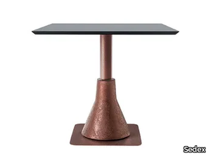 BIG FOOT - Square dining table _ Sedex