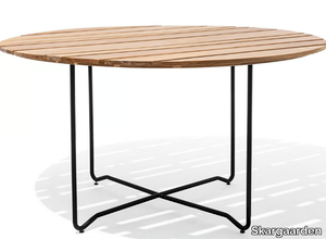 GRINDA - Steel and wood garden table _ Skargaarden