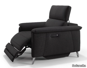 BARLETTA - Relaxing fabric armchair with armrests _ Sofanella