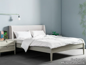 ARTAYO - Double bed with upholstered headboard _ Sudbrock Möbelhandwerk