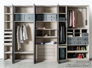 FOKUS 41 - Custom sectional walk-in wardrobe _ Sudbrock Möbelhandwerk