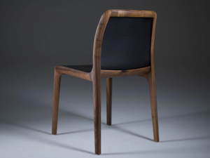 INVITO - Solid wood chair _ Artisan