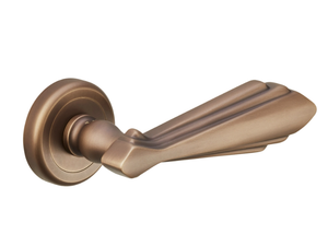 BARBARA - Brass door handle on rose _ Dnd