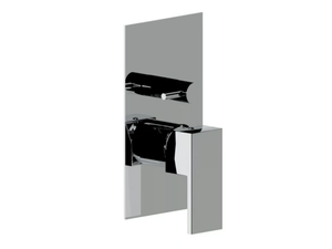 ITALIA R - Recessed shower mixer with plate _ Ercos