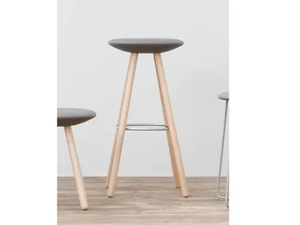 VIOOD - Polyurethane stool with footrest _ Geelli