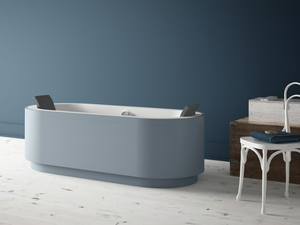 YUMA C - Freestanding oval Kcryl bathtub _ Karol