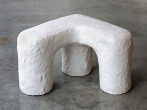 SOLID FLUID SPACKLE - Low ceramic stool _ MOVIMENTO