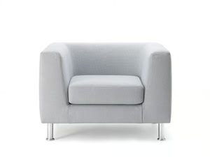 WAIT 01 - Armchair with armrests _ Nahu