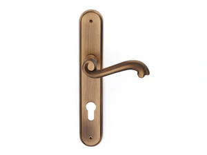 ASIA CLASSIQUE - Brass door handle on back plate with lock _ Pasini