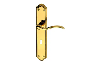 VALENCIA EASY - Brass door handle on back plate with lock _ Pasini