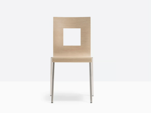 KUADRA 1301 - Stackable chair with armrests _ Pedrali