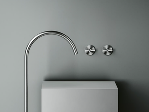 VALVOLA01 19 63V - Wall-mounted stainless steel remote control tap _ Quadrodesign