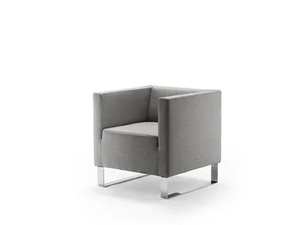 ULTIMO - Sled base fabric easy chair with armrests _ Rosconi