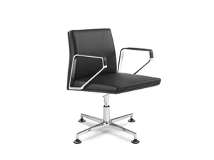 .PILOT P2201 - Swivel office chair with armrests with 4-Spoke base _ Spiegels