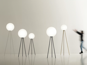 PALLATRE - LED metal floor lamp with tripod _ Vesoi