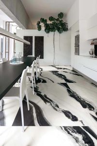 B&W_Marble Flow