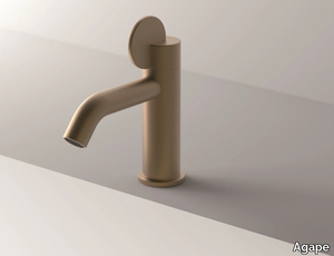 LIMÓN - Countertop 1 hole brass washbasin mixer _ Agape