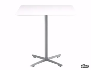 CROSS TABLE - 577 - Square table with 4-star base _ Alias