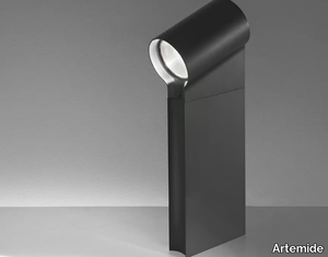 OBLIQUE - LED aluminium bollard light _ Artemide