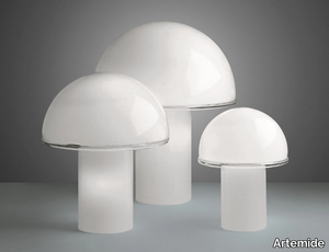 ONFALE - Blown glass table lamp _ Artemide