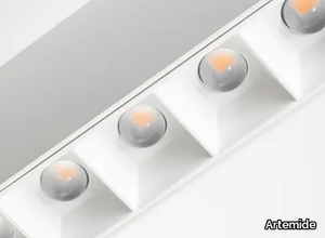 A.39 SOSPENSIONE/SOFFITTO REFRACTIVE - Ceiling mounted metal linear lighting profile _ Artemide