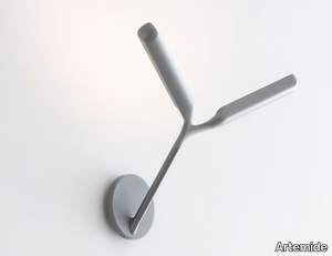 OSIDIO - LED adjustable metal wall lamp _ Artemide