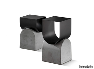 VAGUE - Magazine rack in metal and concrete _ Bonaldo