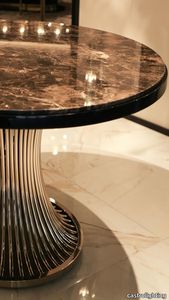Flusso Round Dining Table