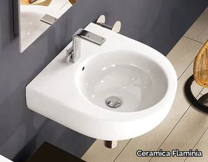 PASS - Wall-mounted ceramic handrinse basin with overflow round _ Ceramica Flaminia