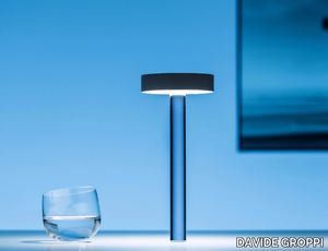 TeTaTeT Flûte - LED cordless table lamp _ DAVIDE GROPPI