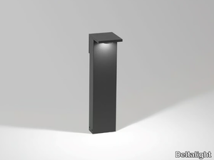 OBLIX S - LED metal bollard light _ Deltalight