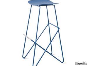 ENDLESS - High steel stool with footrest _ Desalto