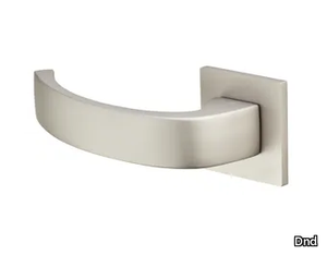 LETIZIA 02 - Brass door handle on rose _ Dnd