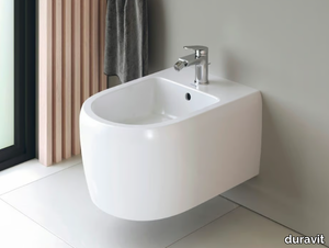 QATEGO - Wall-hung ceramic bidet with overflow _ Duravit