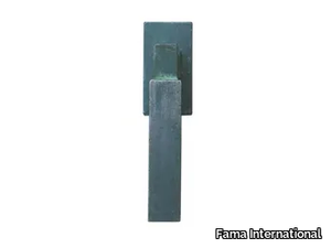 LATUS MG2093 - DK bronze window handle on rose _ Fama International