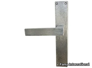 LATUS MG2251 - Bronze door handle on back plate _ Fama International