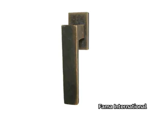 LATUS MG2253 - DK bronze window handle on rose _ Fama International