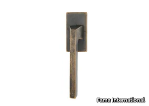 LATUS MG2403 - DK bronze window handle on rose _ Fama International