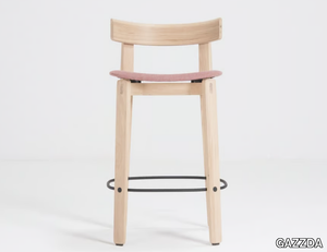 NORA - Oak barstool with back _ GAZZDA