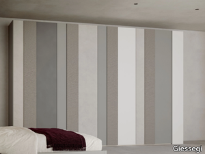 UNO - Built-in wooden wardrobe with coplanar doors _ Giessegi