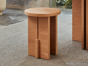 BARDI - Low oak garden stool _ Hobby Flower