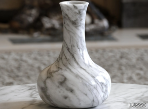 LAMORA - Round Carrara marble vase _ LUSSO