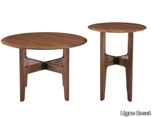 NODUM - Round solid wood coffee table _ Ligne Roset