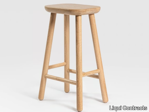 JASPER COUNTER - Oak stool with footrest _ Liqui Contracts