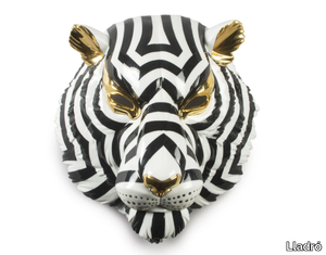 TIGER MASK (BLACK AND GOLD) - Porcelain wall decor item _ Lladró