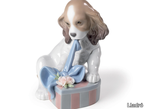 CAN'T WAIT DOG - Contemporary style porcelain decorative object _ Lladró