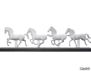 GALLOPING HERD HORSES WHITE - Porcelain decorative object _ Lladró