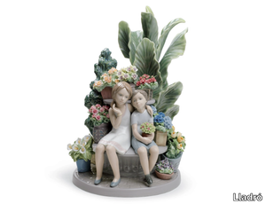 SECRETS IN THE PARK CHILDREN - Porcelain decorative object _ Lladró