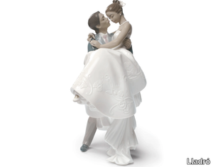 THE HAPPIEST DAY COUPLE - Porcelain decorative object _ Lladró